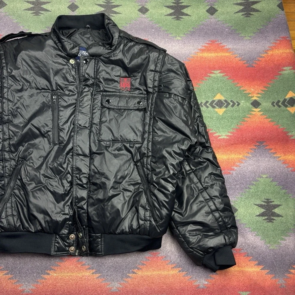 Vintage United Parcel Service UPS Jacket Men's XL Black Puffer Quilted Bomber